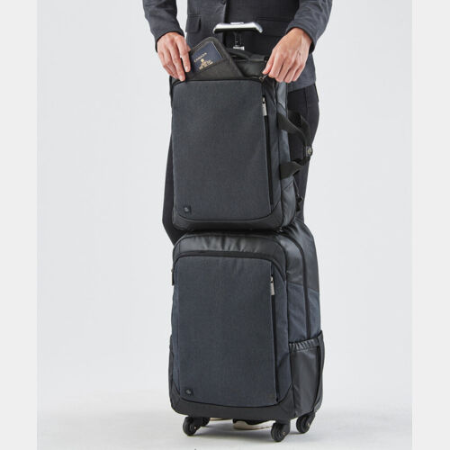 Road Warrior computer pack Thumbnail