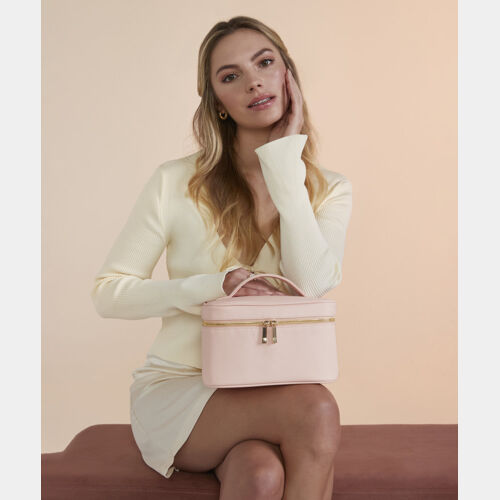 Boutique vanity case Thumbnail