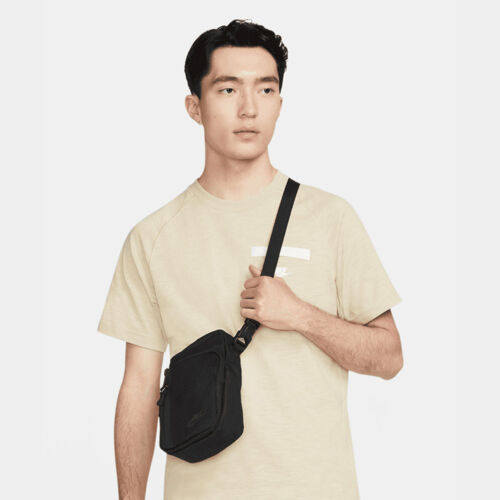 Nike Elemental premium crossbody bag Thumbnail