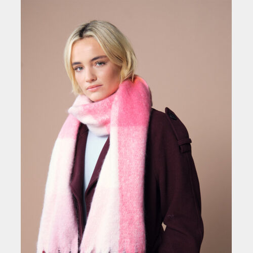 Fluffy check scarf Thumbnail