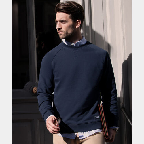 Georgetown – timeless luxury crewneck Thumbnail