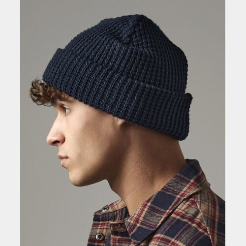 Classic waffle knit beanie Thumbnail